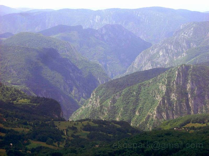 image028.jpg - Drina river canyon, National Park Tara